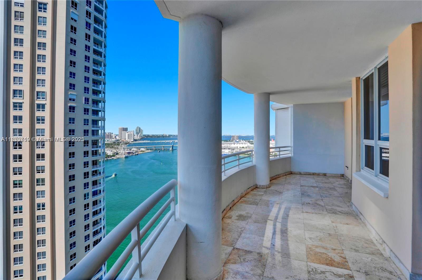 808 Brickell Key Dr #3105, Miami FL 33131