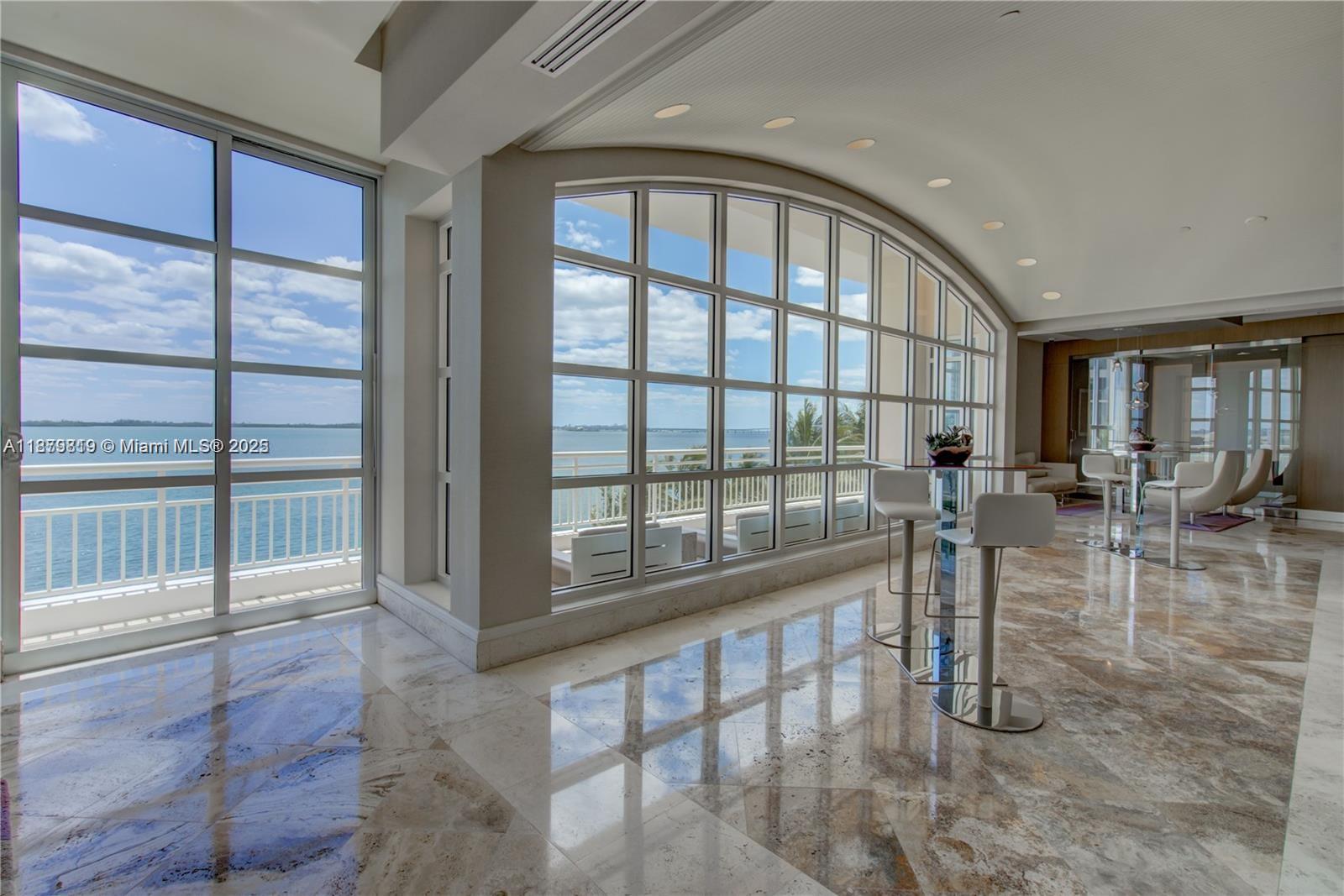 808 Brickell Key Dr #3105, Miami FL 33131