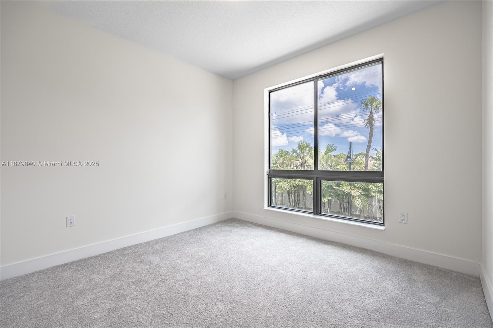 8001 NW 41st St #F-208, Doral FL 33166