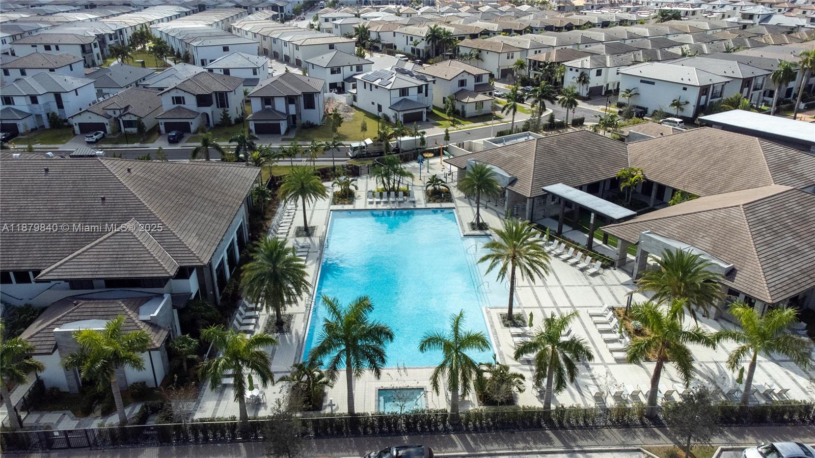 8001 NW 41st St #F-208, Doral FL 33166