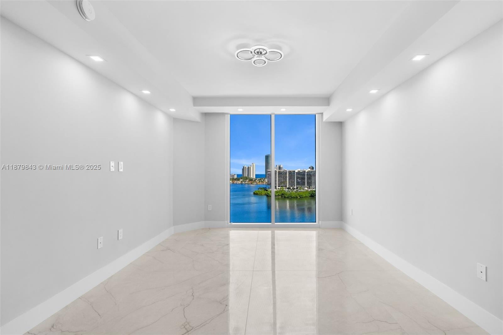 3301 NE 183rd St #1805, Aventura FL 33160