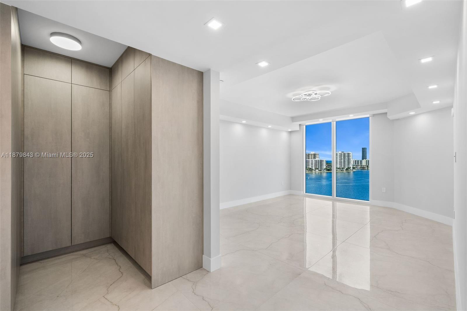 3301 NE 183rd St #1805, Aventura FL 33160