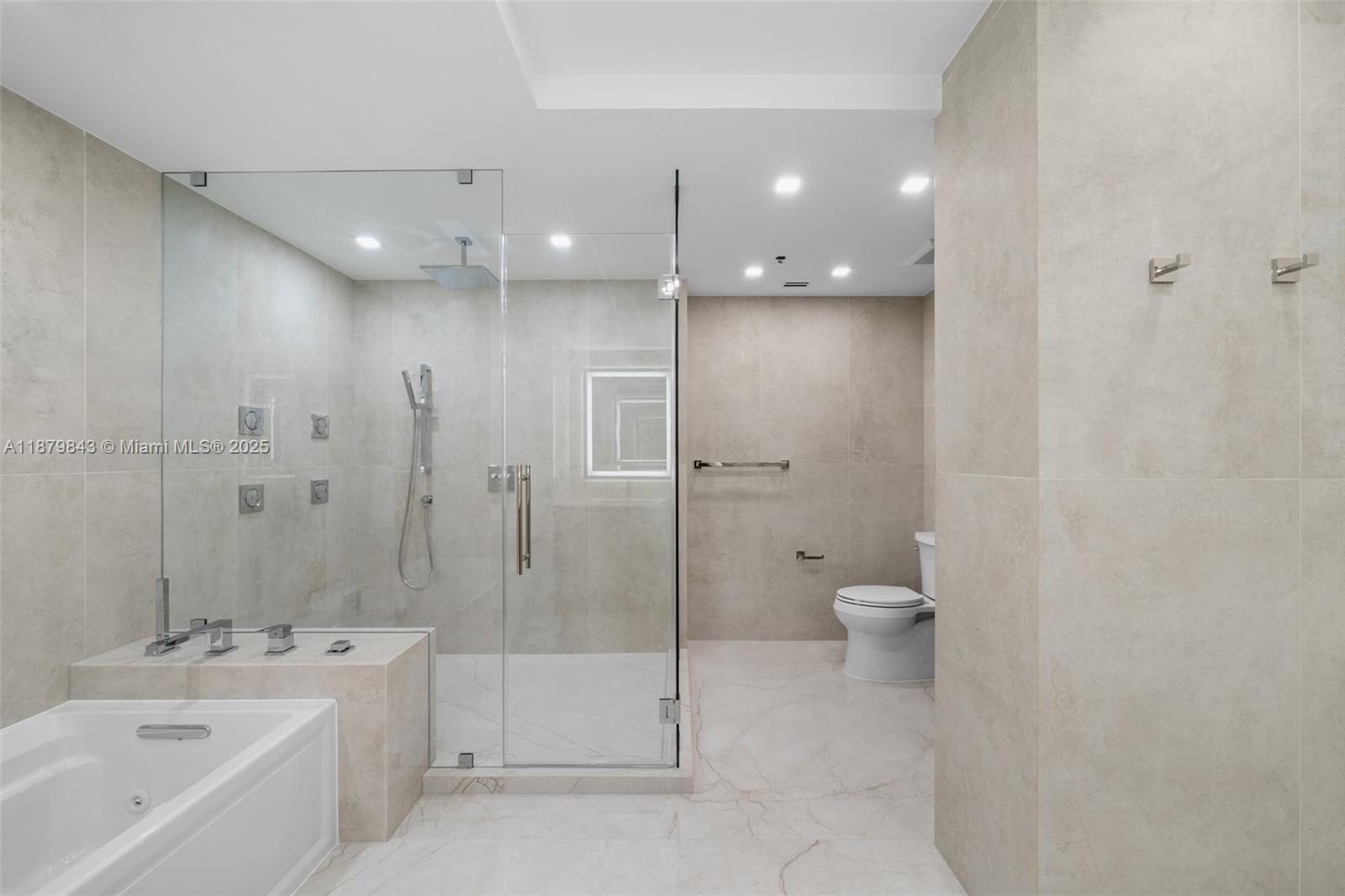 3301 NE 183rd St #1805, Aventura FL 33160