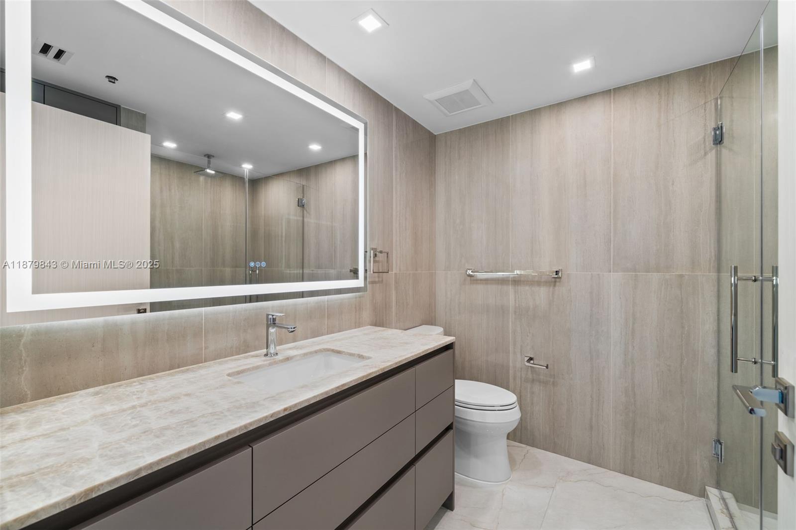 3301 NE 183rd St #1805, Aventura FL 33160