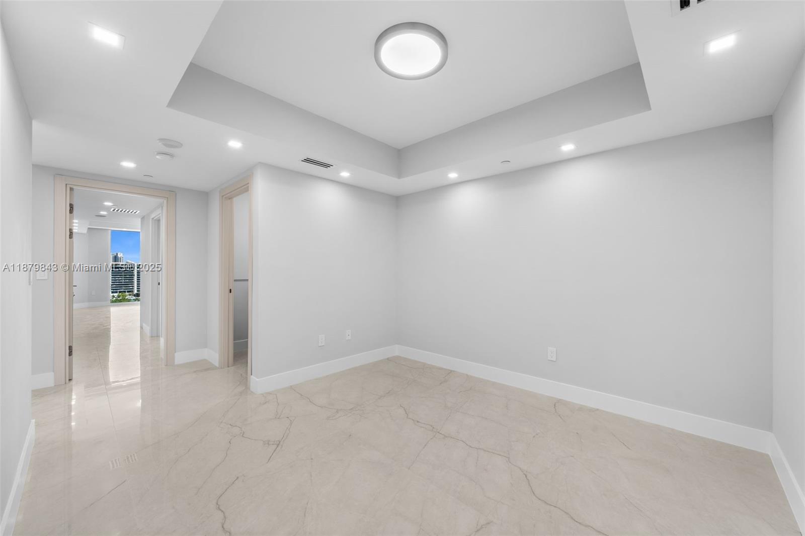 3301 NE 183rd St #1805, Aventura FL 33160