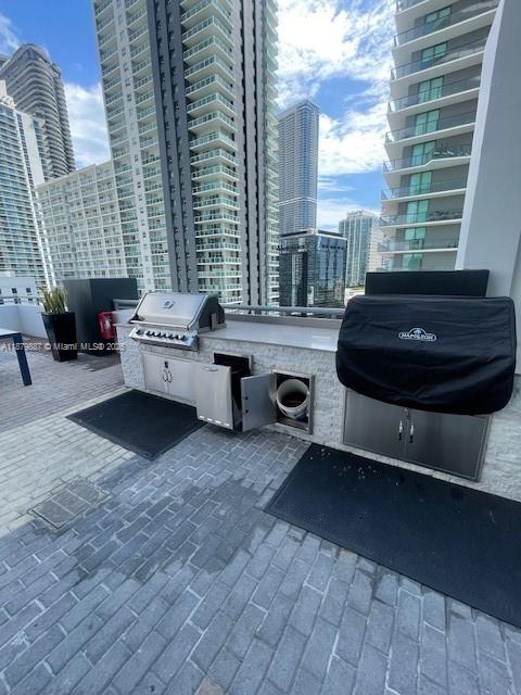 60 SW 13th St #4407, Miami FL 33130