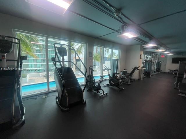 60 SW 13th St #4407, Miami FL 33130