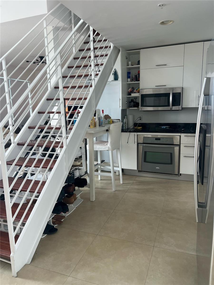 60 SW 13th St #4407, Miami FL 33130