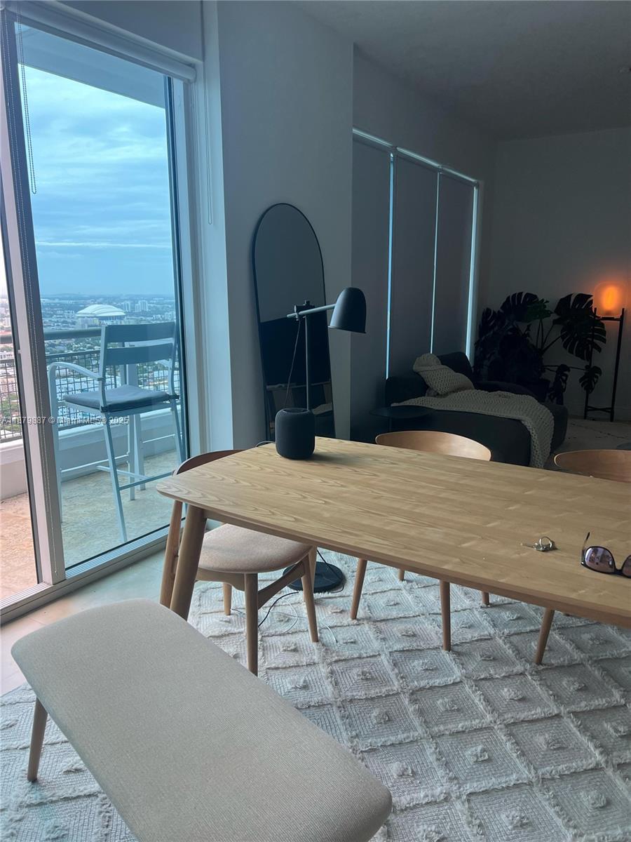 60 SW 13th St #4407, Miami FL 33130