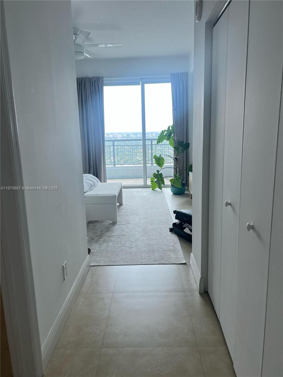 60 SW 13th St #4407, Miami FL 33130