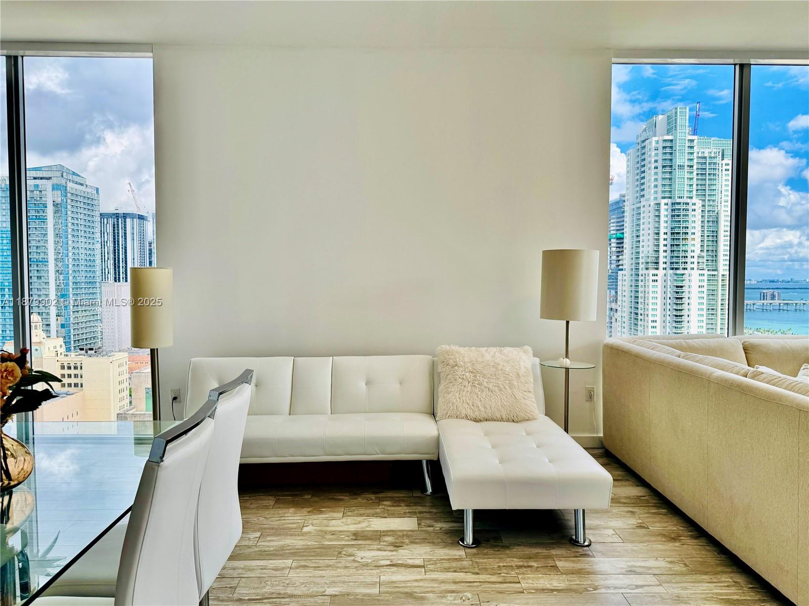 Miami FL 33131 - A11879902