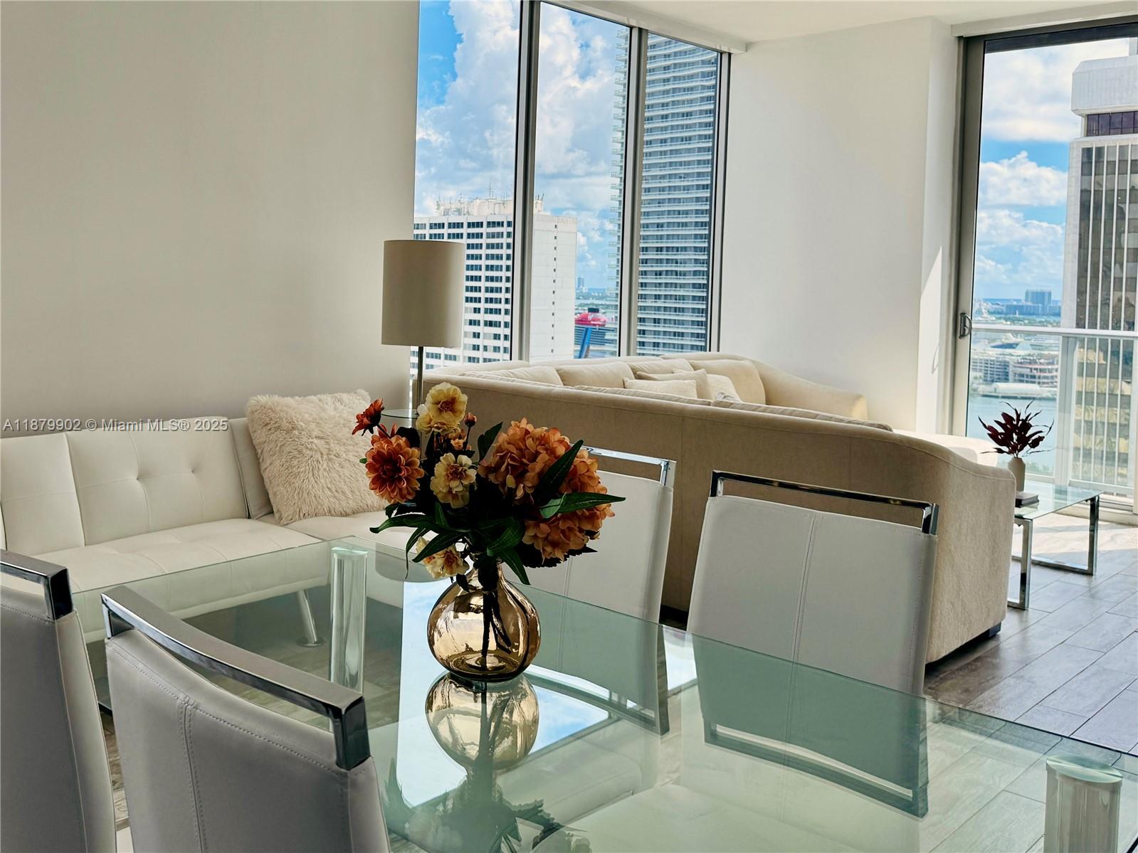 Miami FL 33131 - A11879902