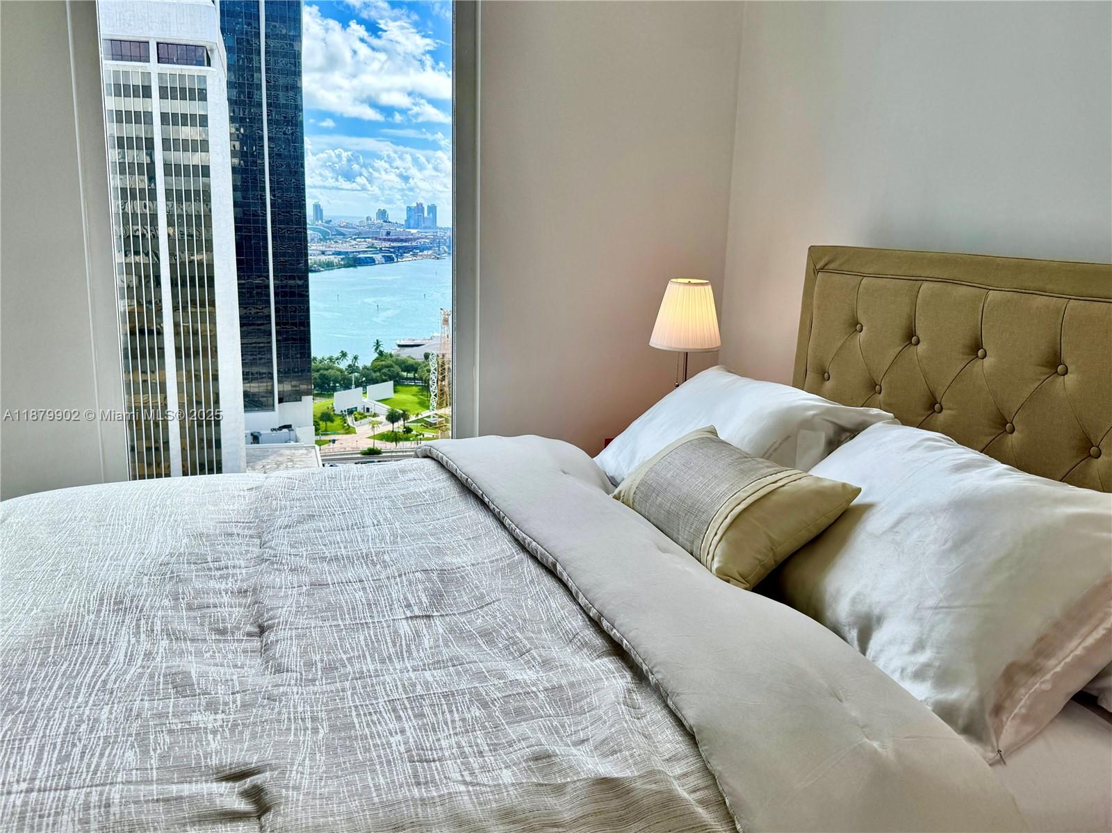Miami FL 33131 - A11879902