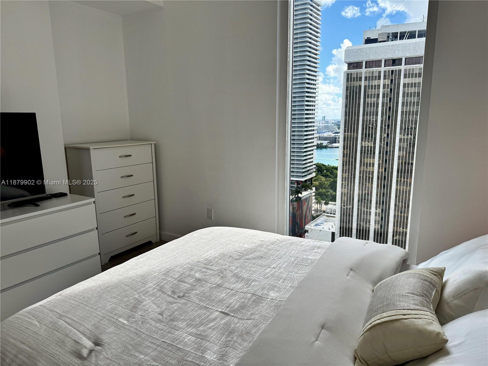 Miami FL 33131 - A11879902