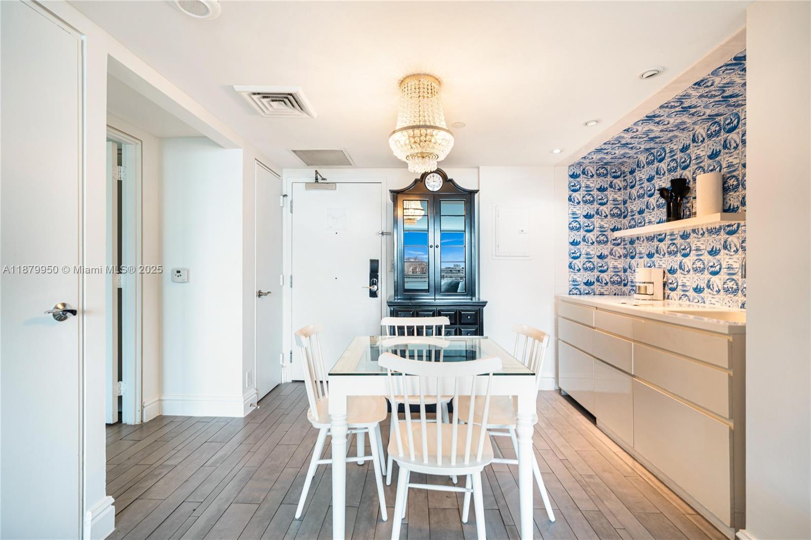 Miami Beach FL 33139 - A11879950