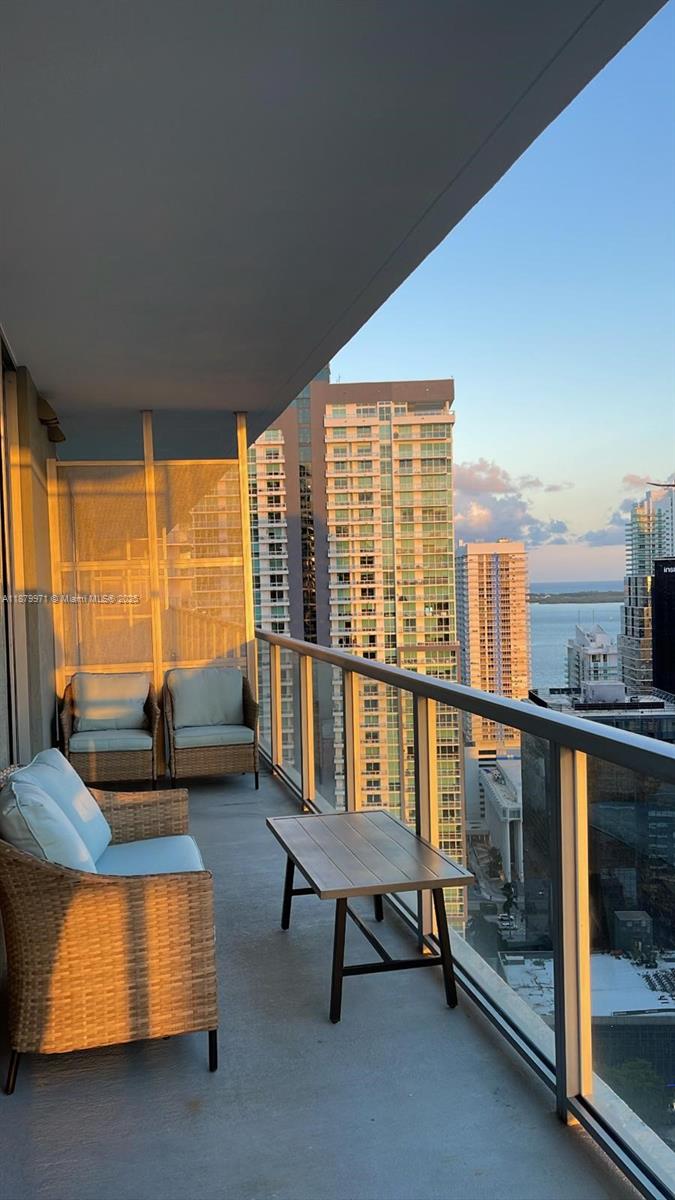 1111 SW 1st Ave #3715-N, Miami FL 33130