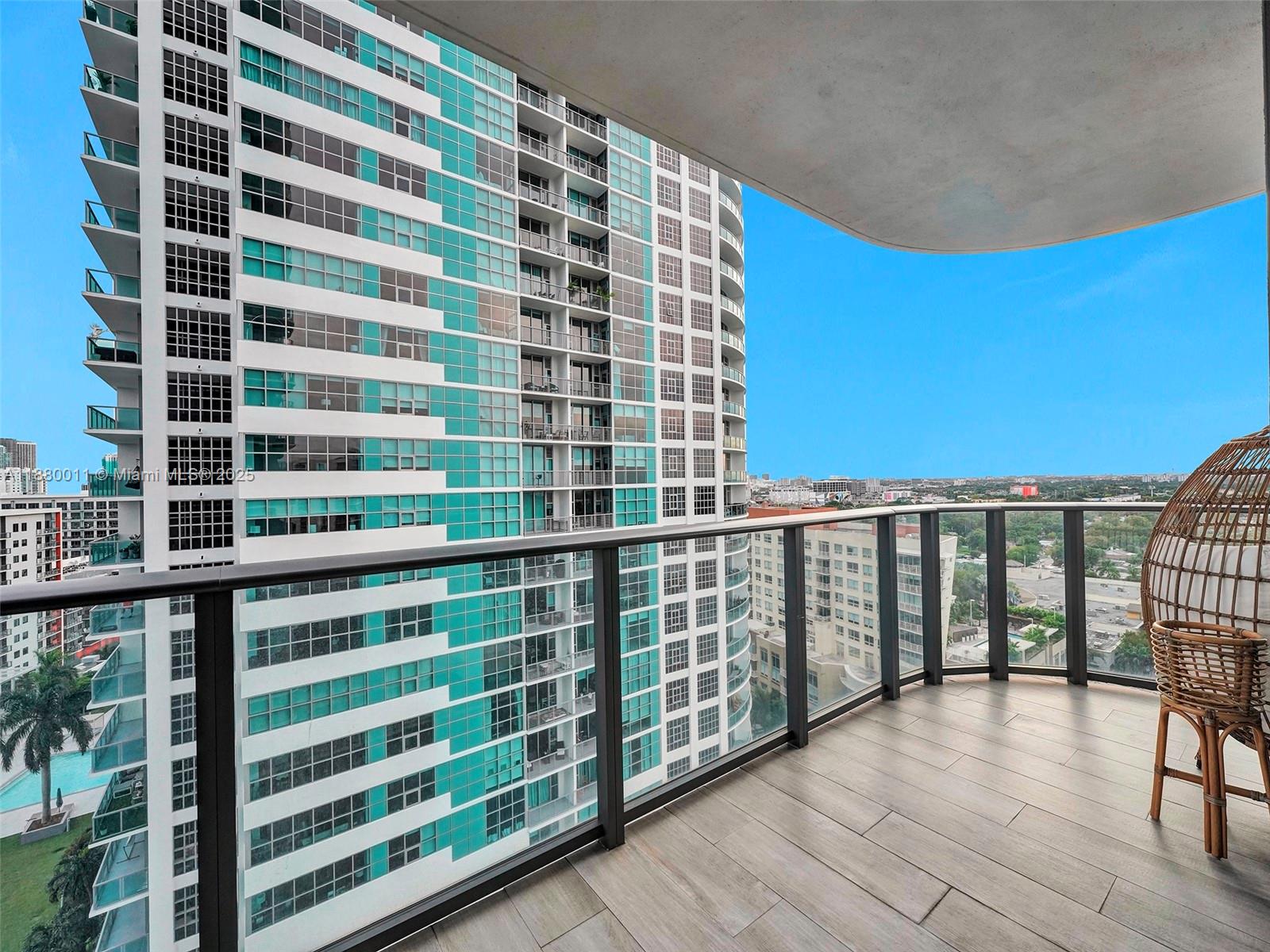 121 NE 34th St #1601, Miami FL 33137