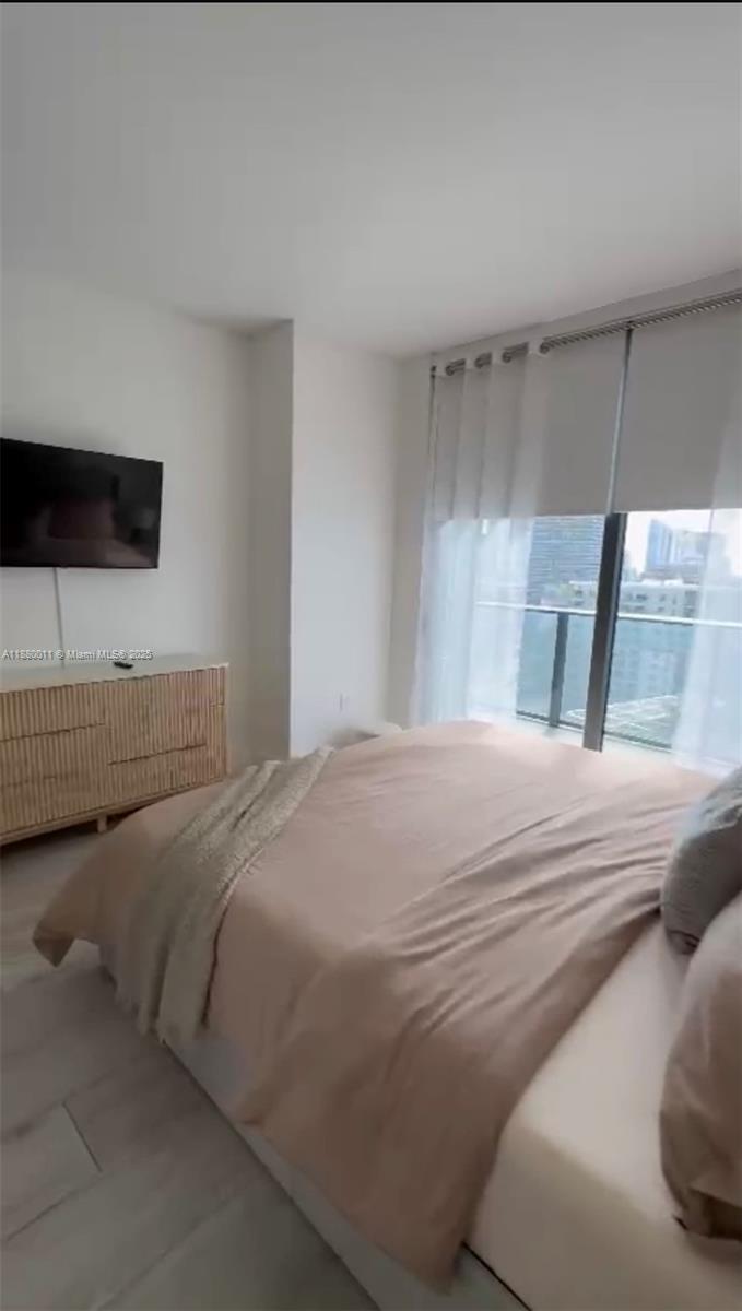 121 NE 34th St #1601, Miami FL 33137