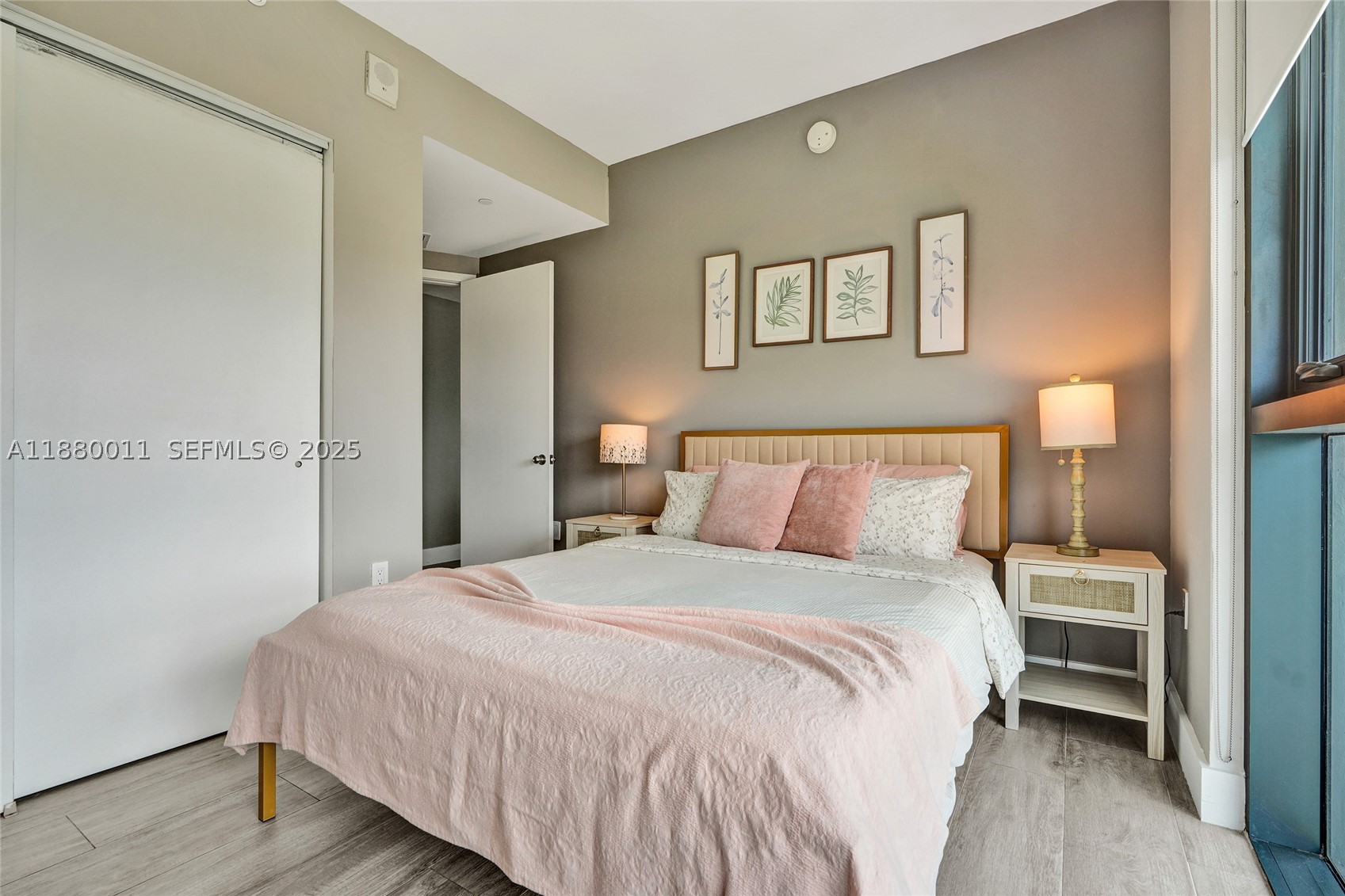 121 NE 34th St #1601, Miami FL 33137
