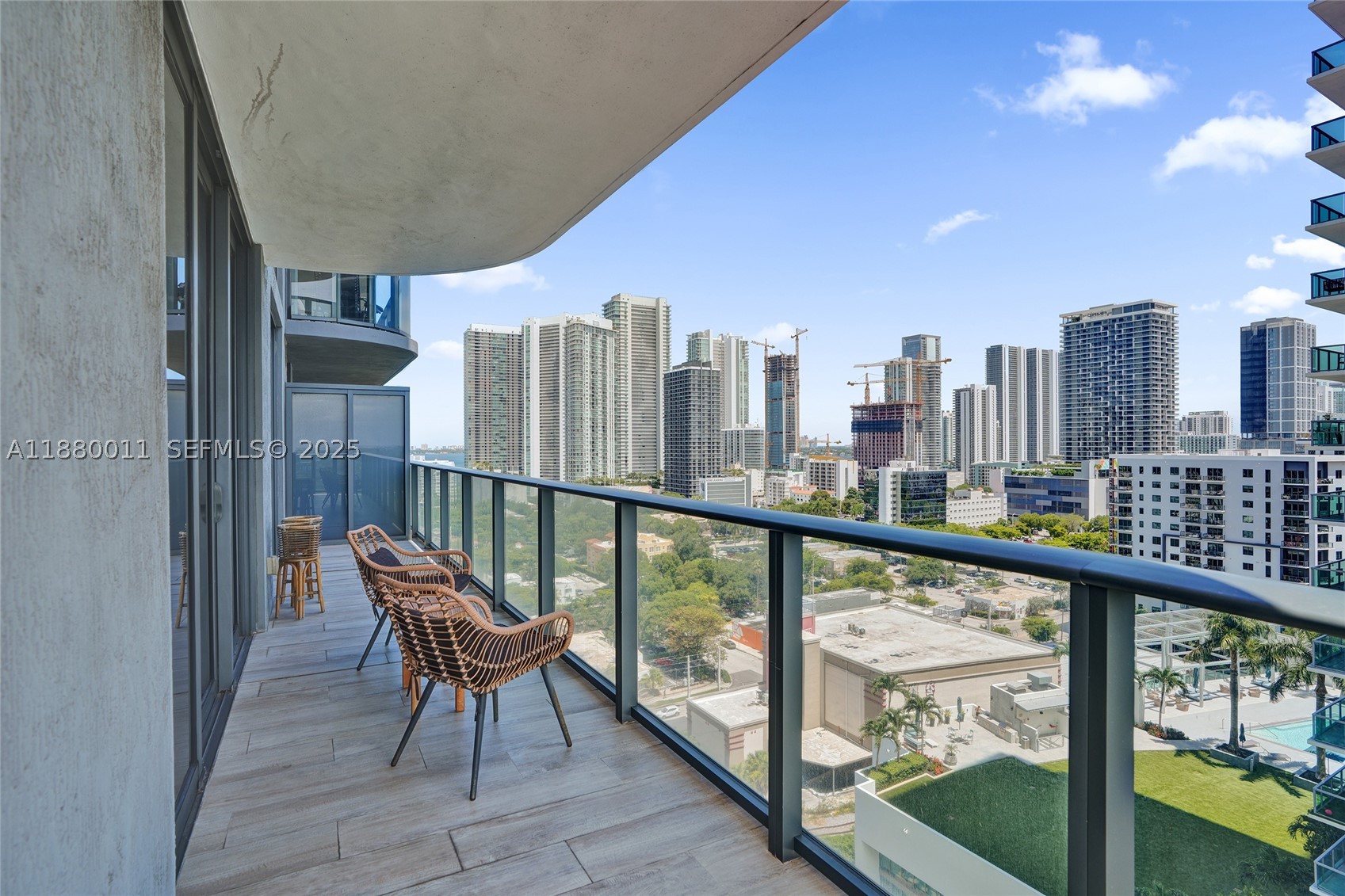 121 NE 34th St #1601, Miami FL 33137