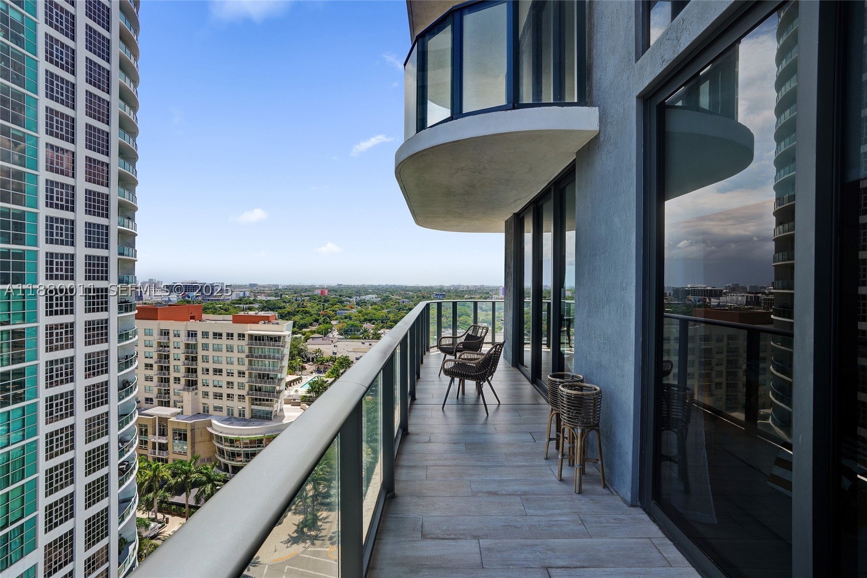 121 NE 34th St #1601, Miami FL 33137