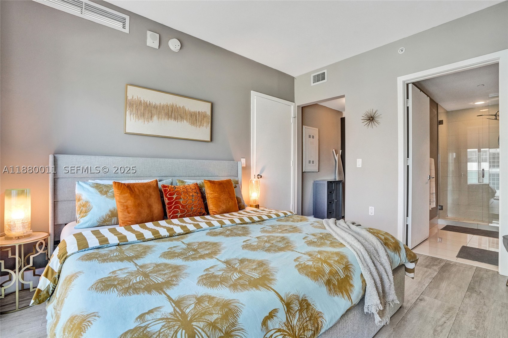 121 NE 34th St #1601, Miami FL 33137