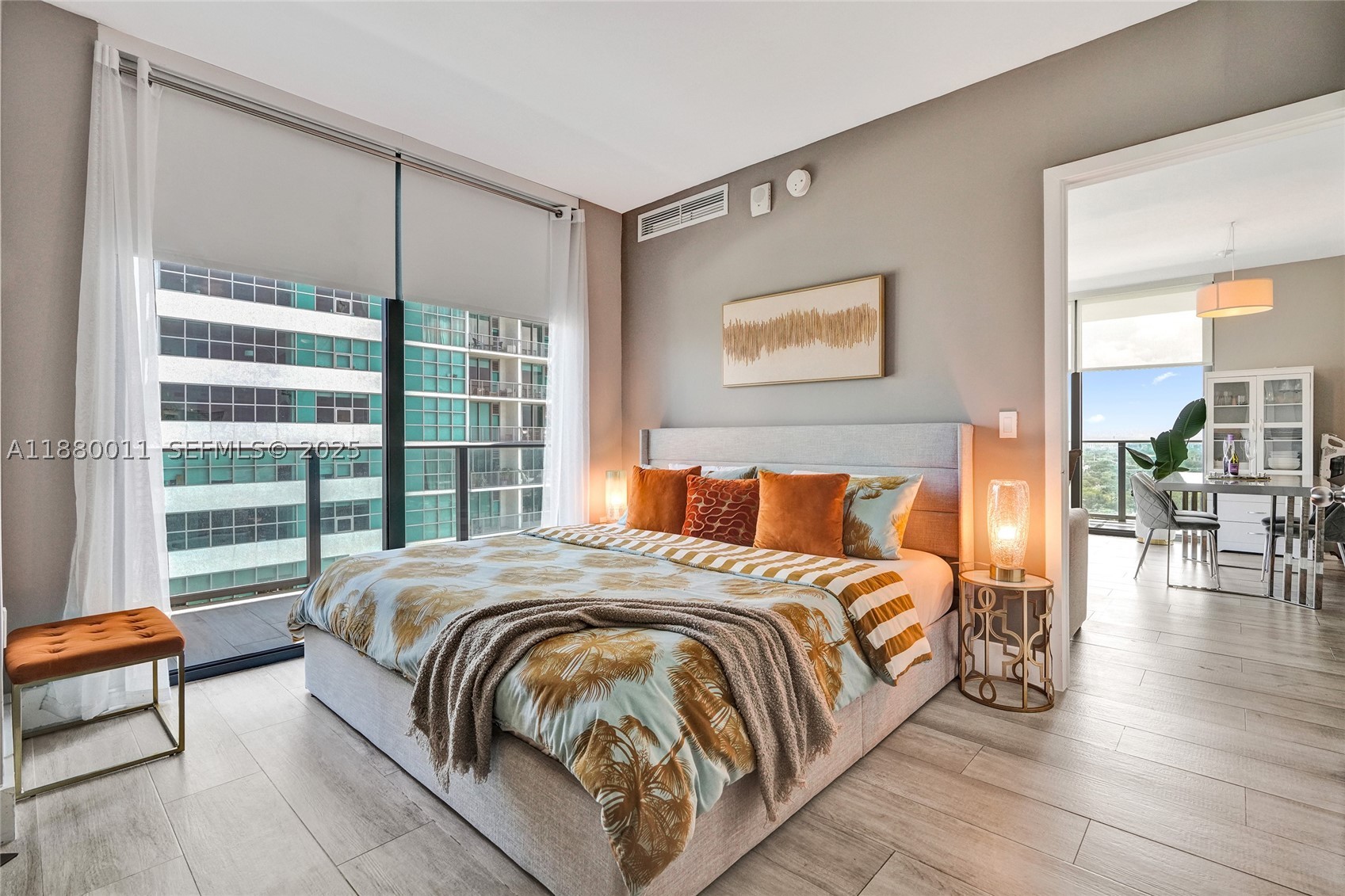 121 NE 34th St #1601, Miami FL 33137