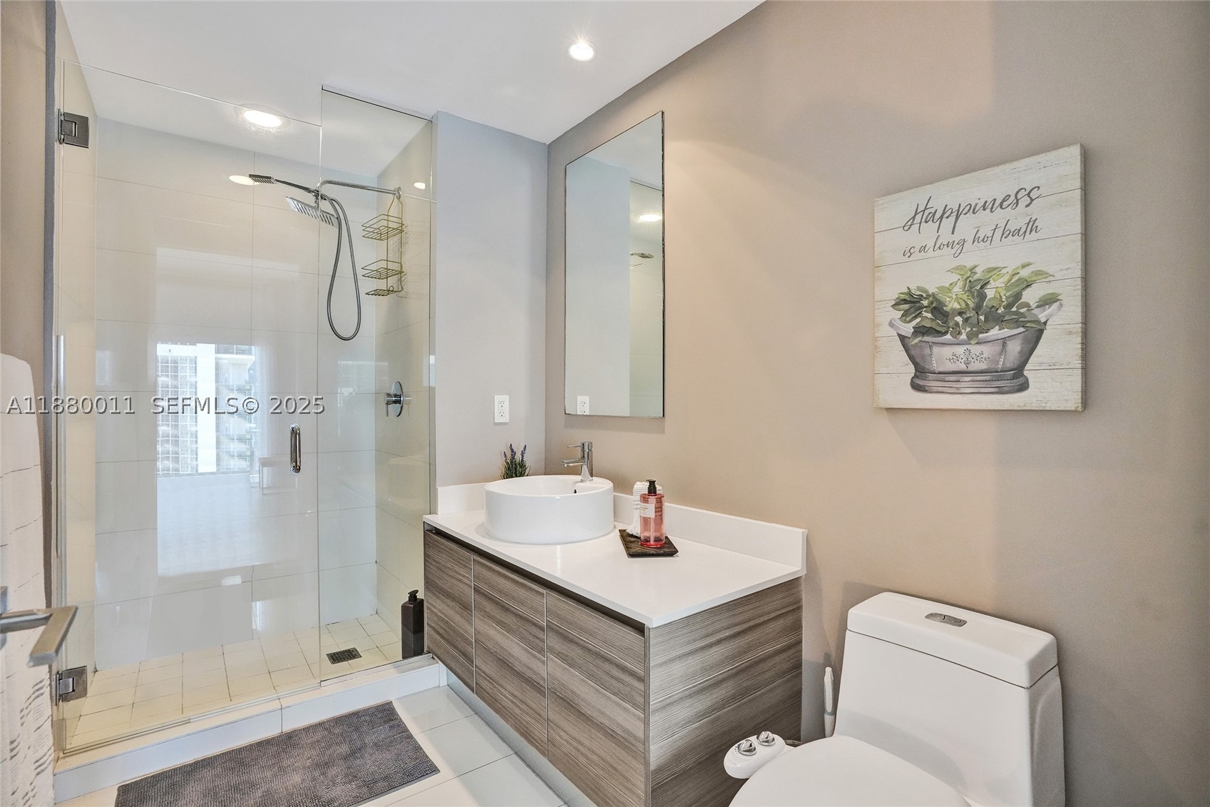 121 NE 34th St #1601, Miami FL 33137