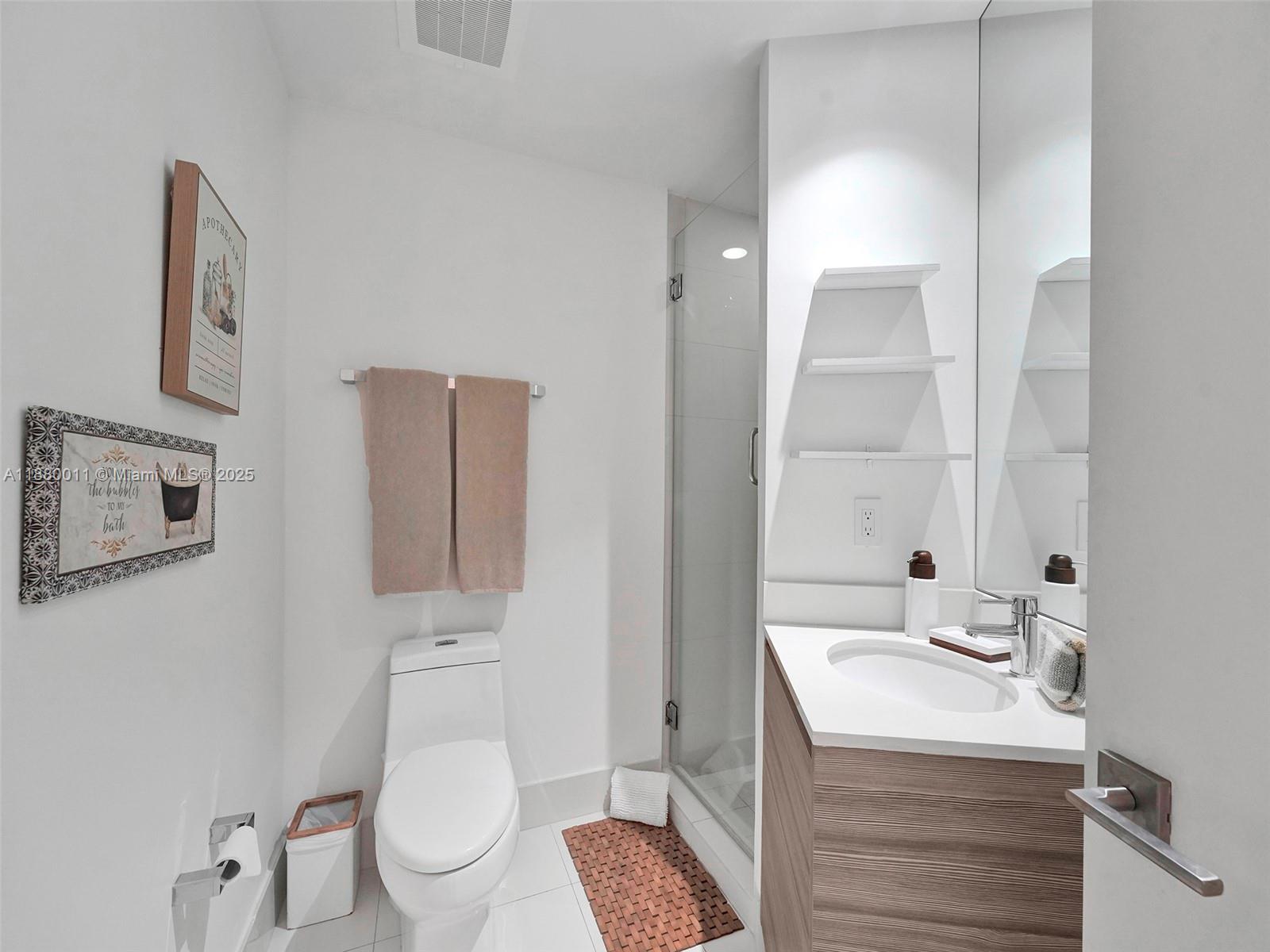 121 NE 34th St #1601, Miami FL 33137