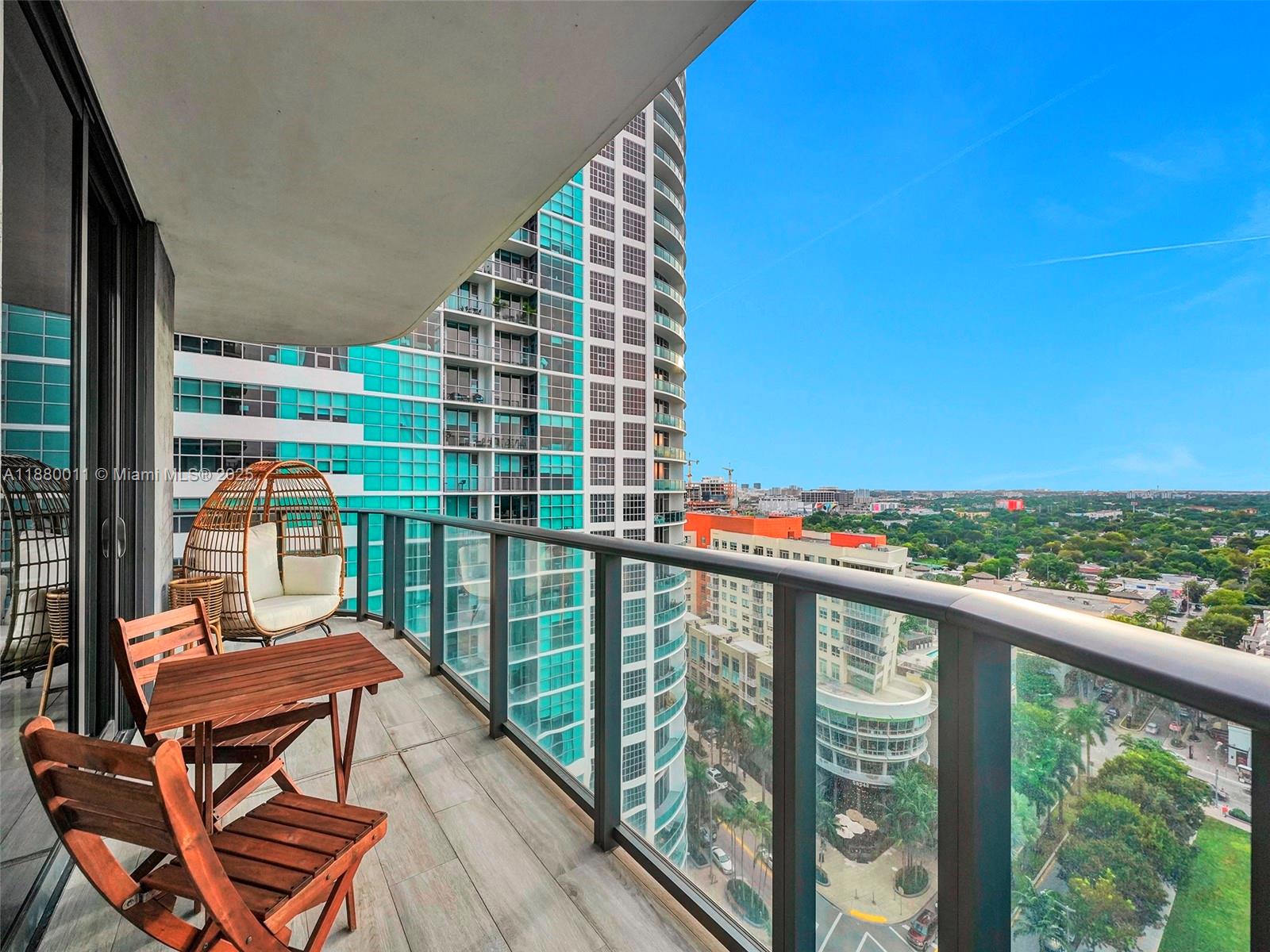 121 NE 34th St #1601, Miami FL 33137