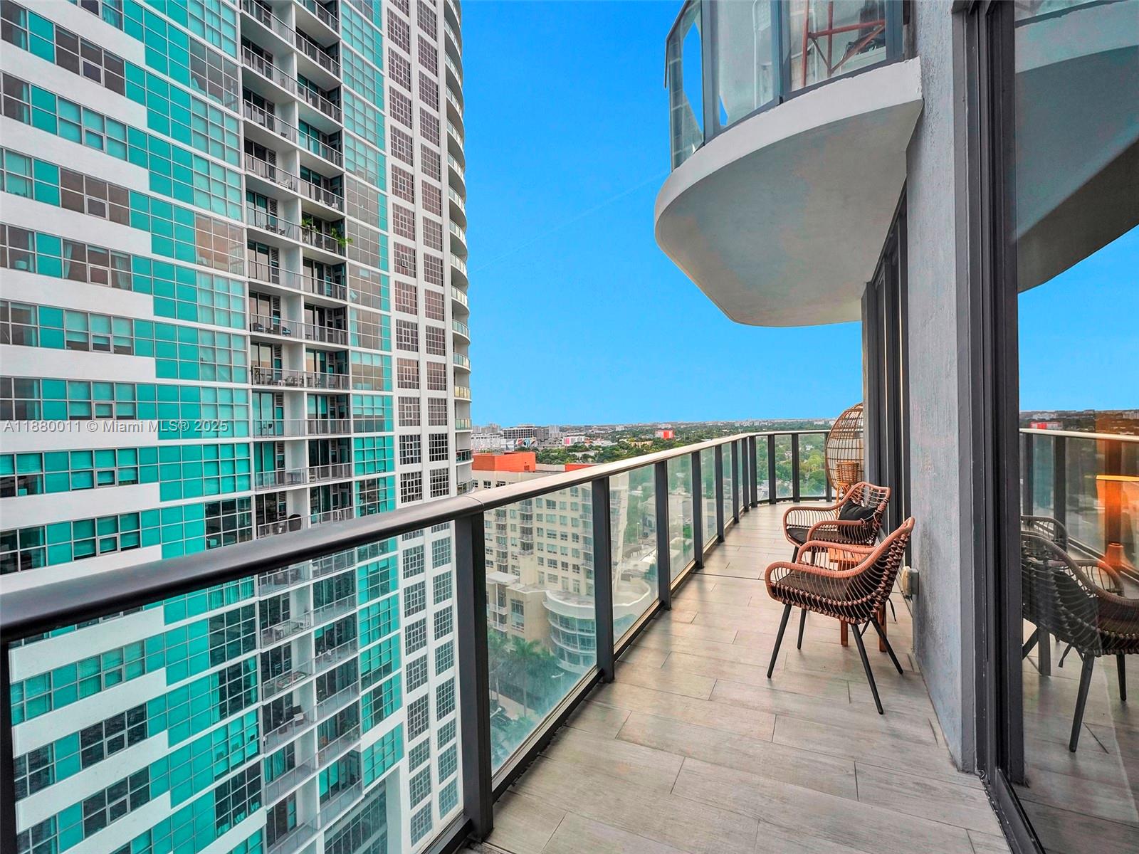 121 NE 34th St #1601, Miami FL 33137