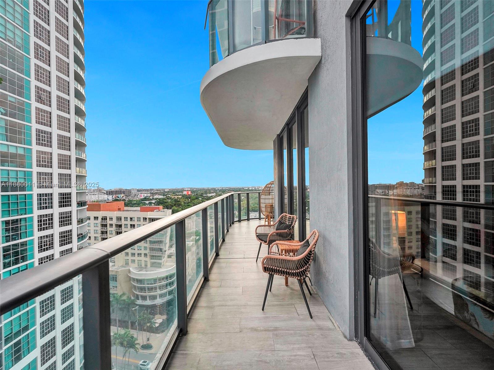 121 NE 34th St #1601, Miami FL 33137
