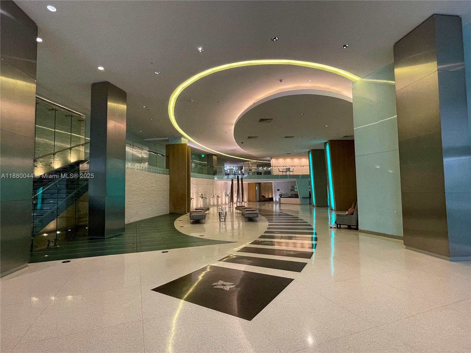 92 SW 3rd St #1602, Miami FL 33130