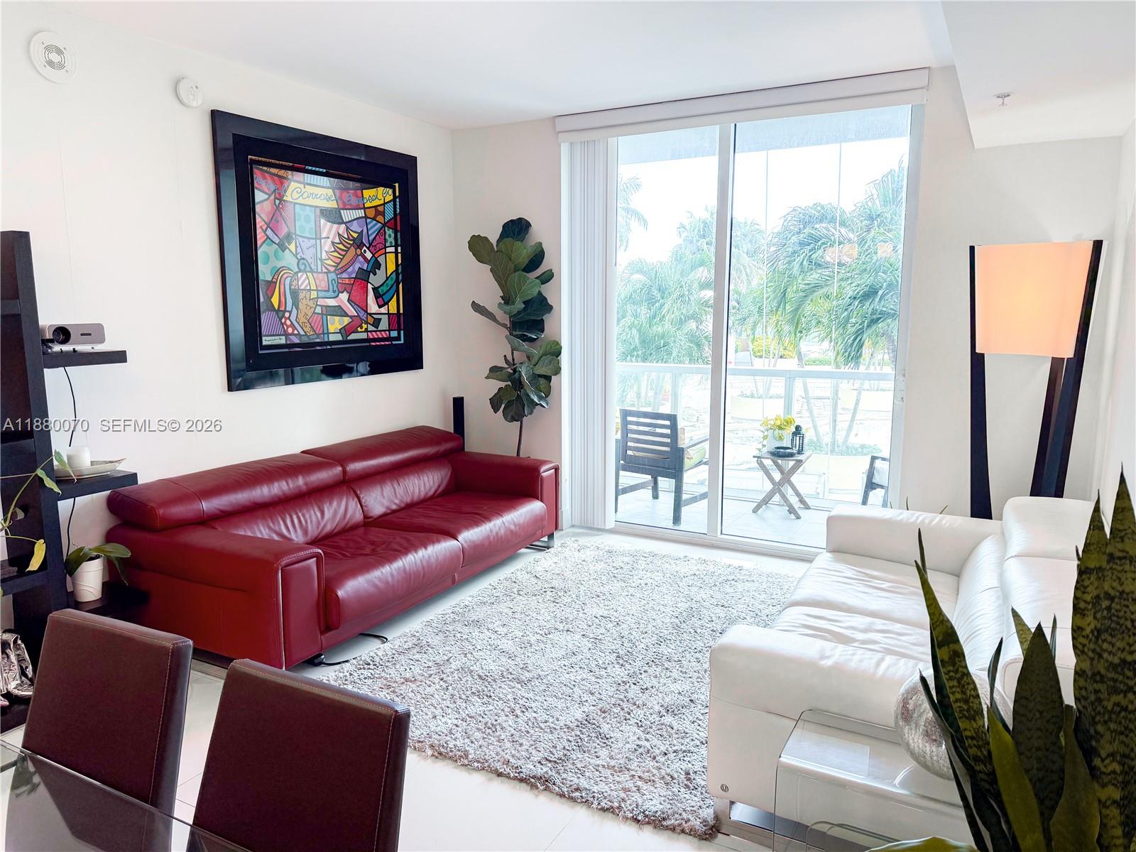 253 NE 2nd St #903, Miami FL 33132