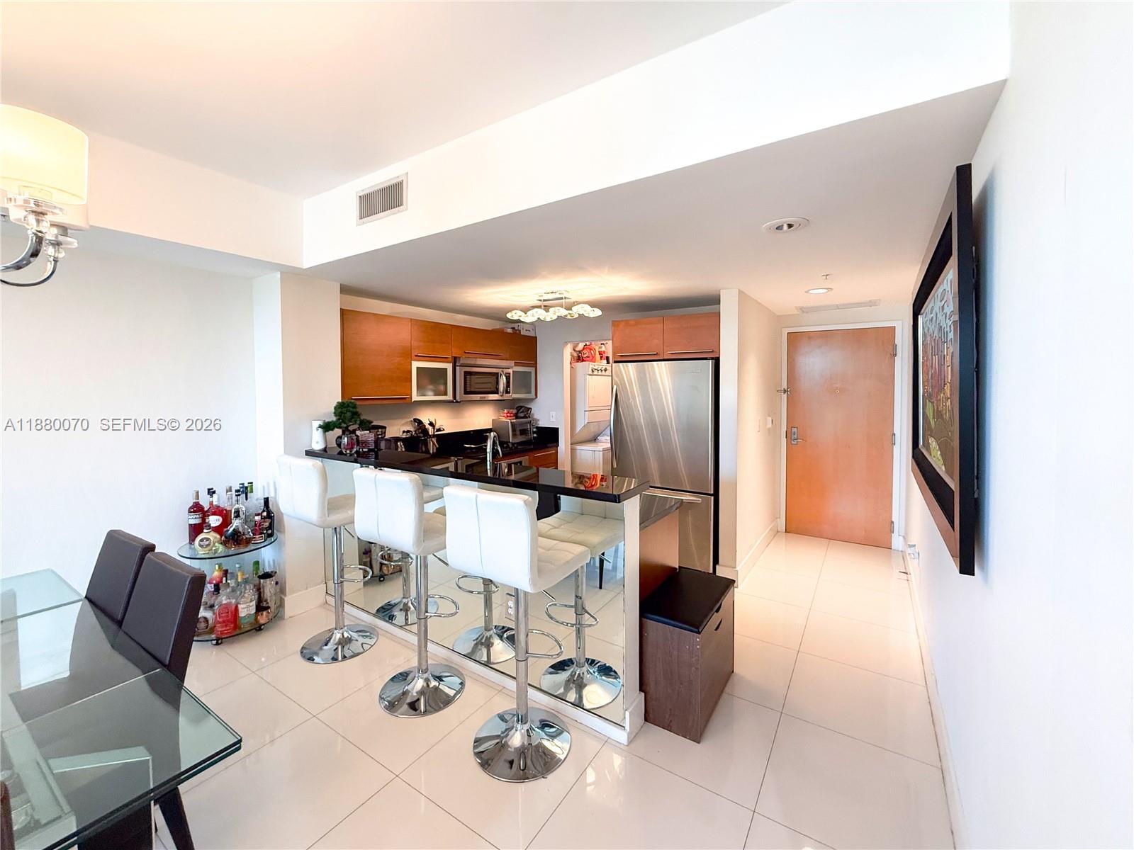 253 NE 2nd St #903, Miami FL 33132