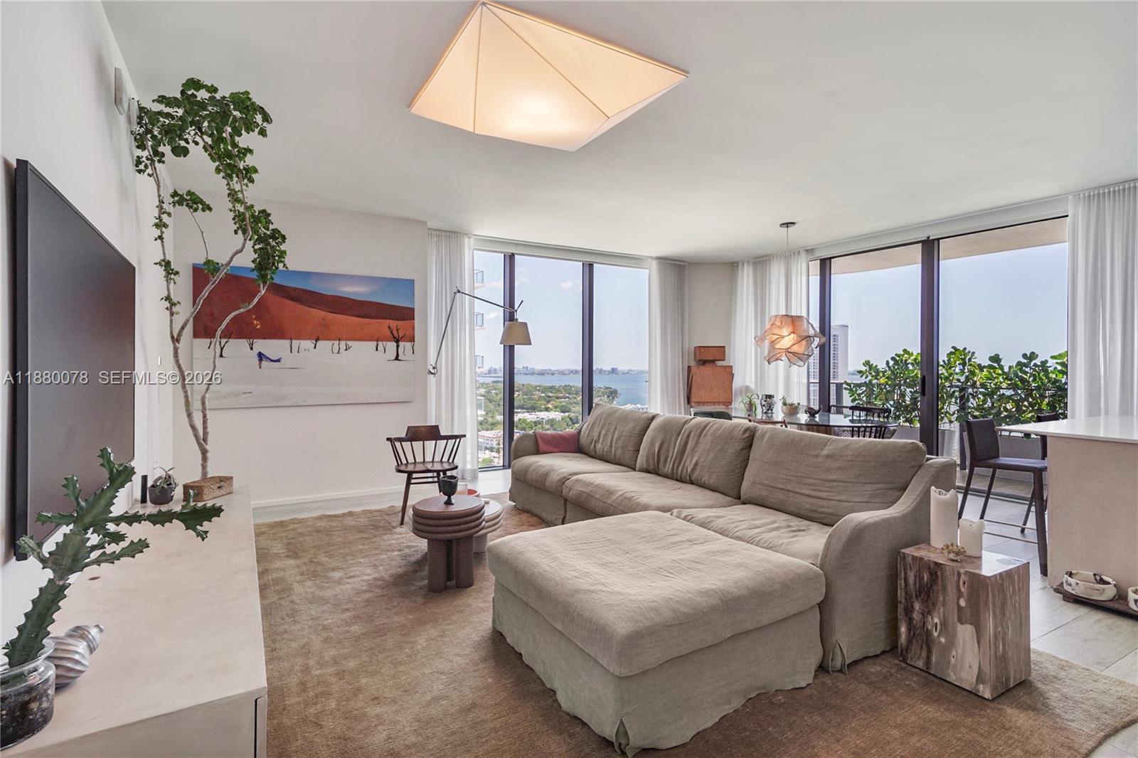121 NE 34th St #2408, Miami FL 33137
