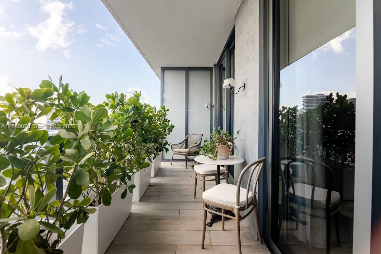 121 NE 34th St #2408, Miami FL 33137