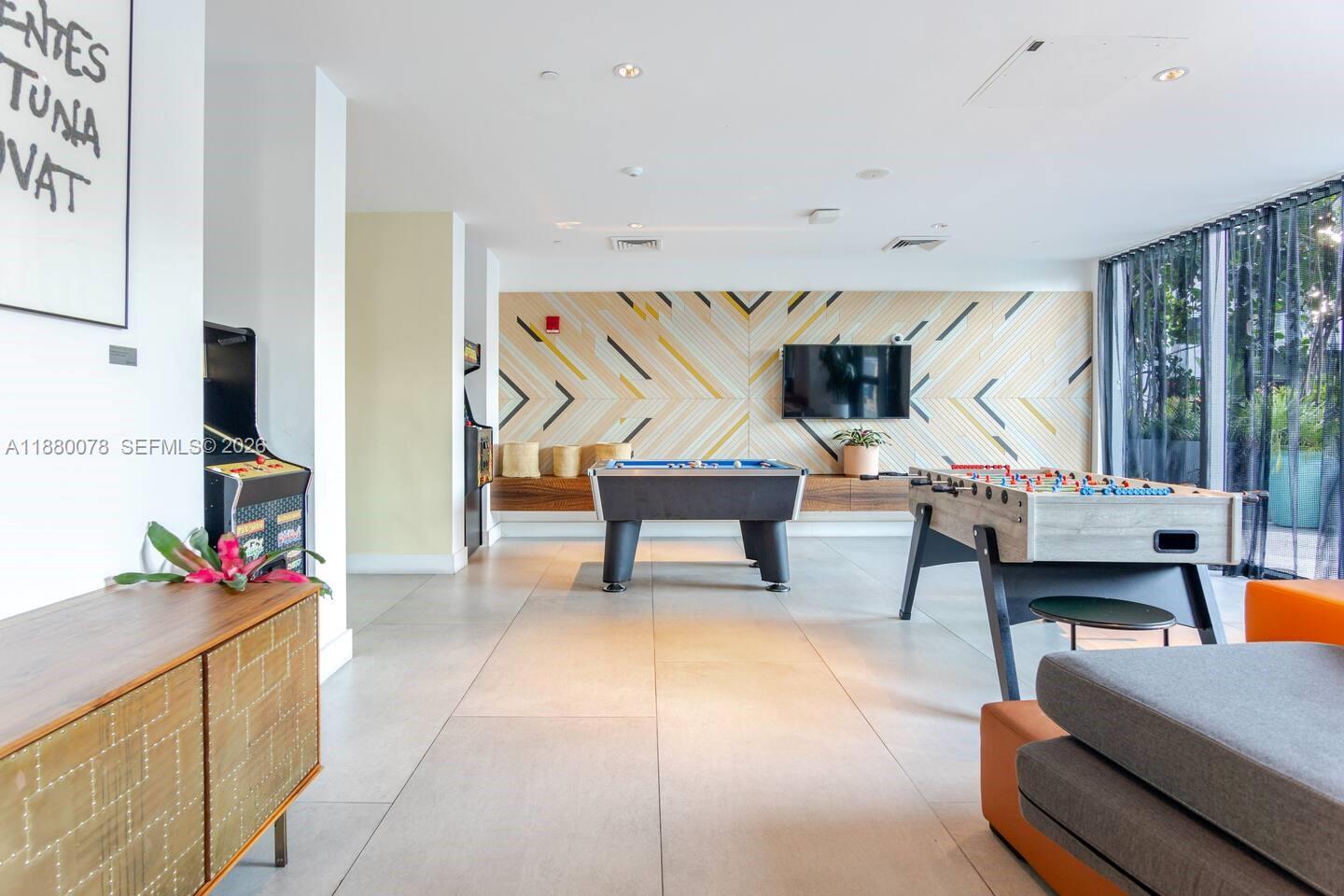 121 NE 34th St #2408, Miami FL 33137