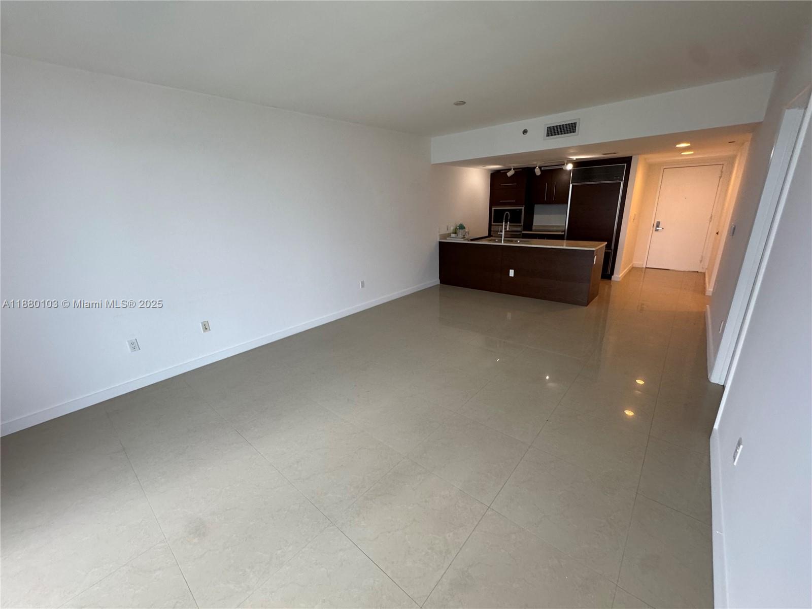 475 Brickell Ave #4414, Miami FL 33131