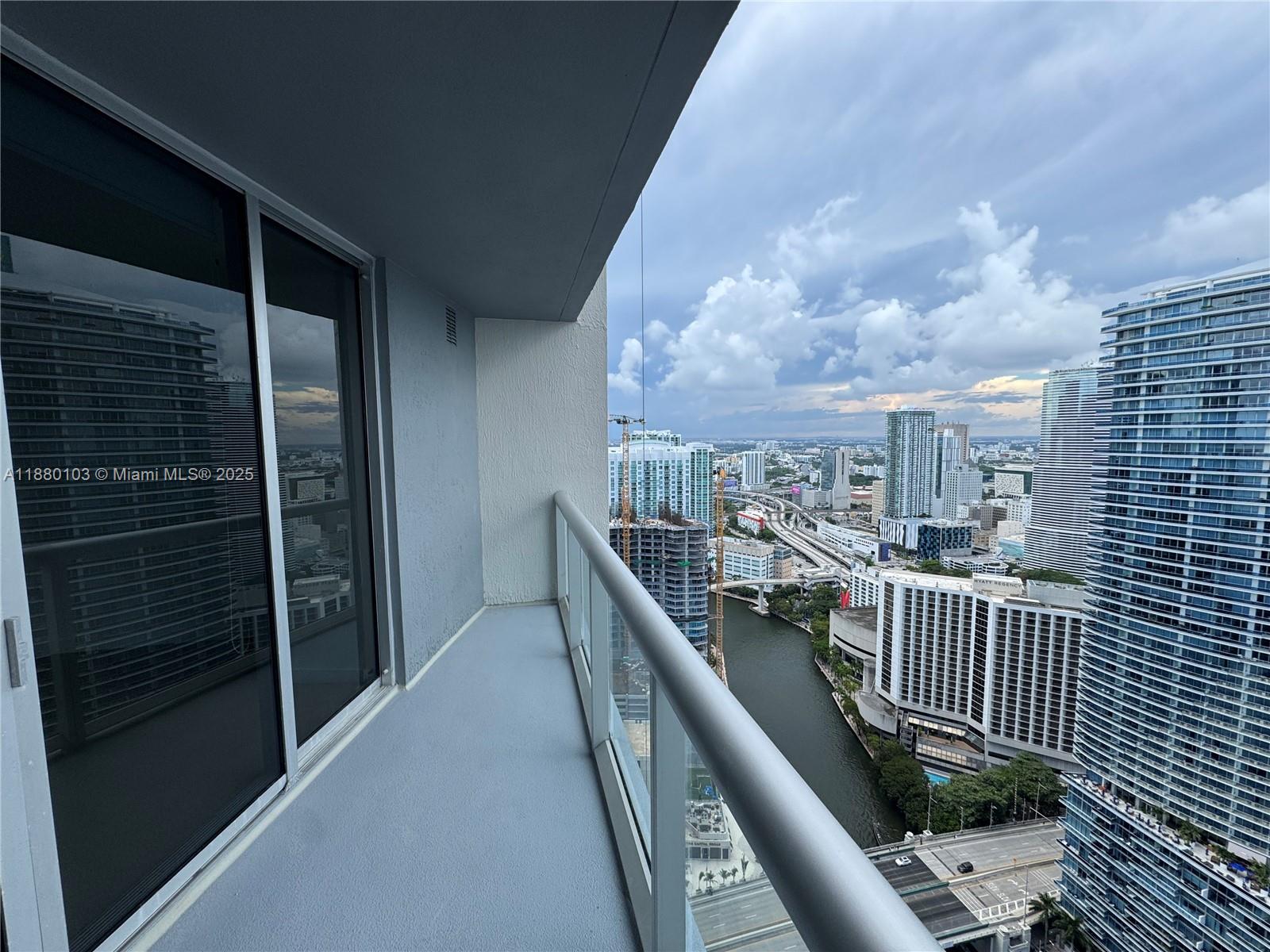 475 Brickell Ave #4414, Miami FL 33131