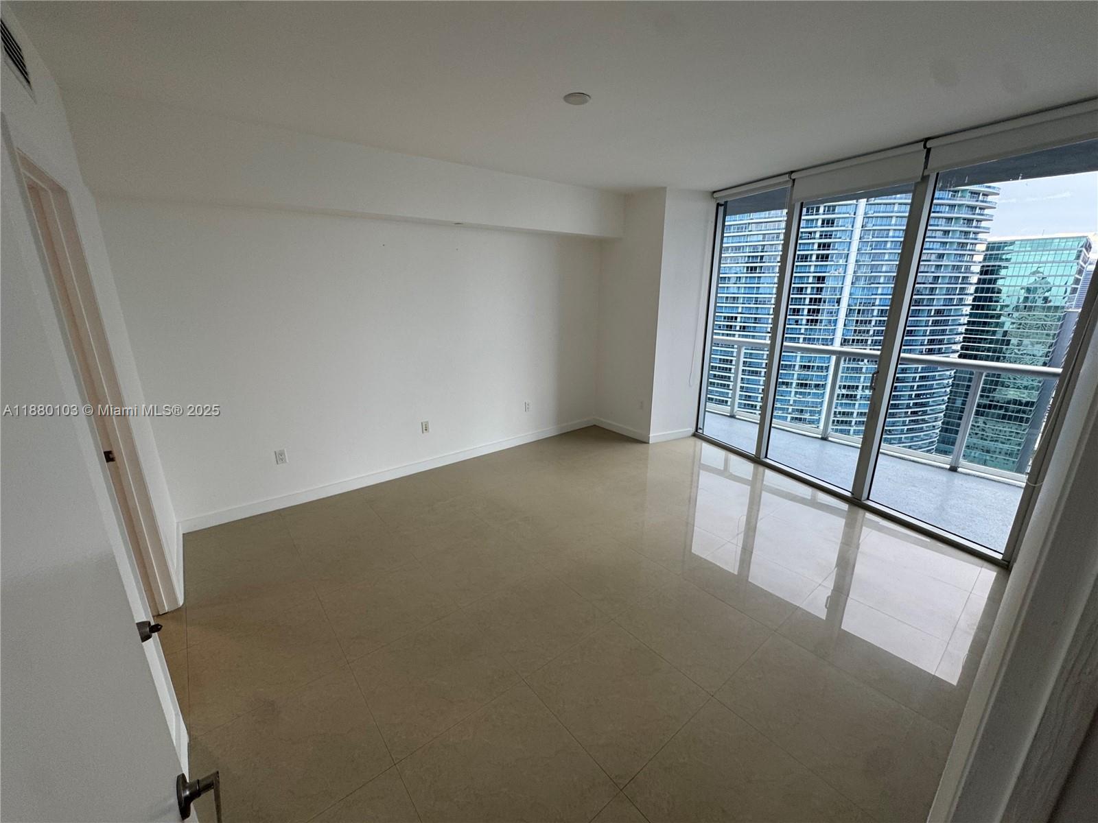 475 Brickell Ave #4414, Miami FL 33131