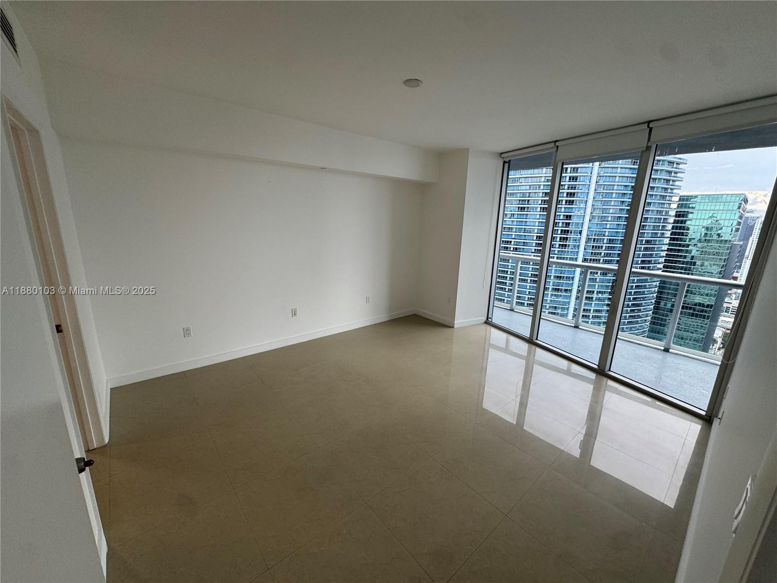 475 Brickell Ave #4414, Miami FL 33131