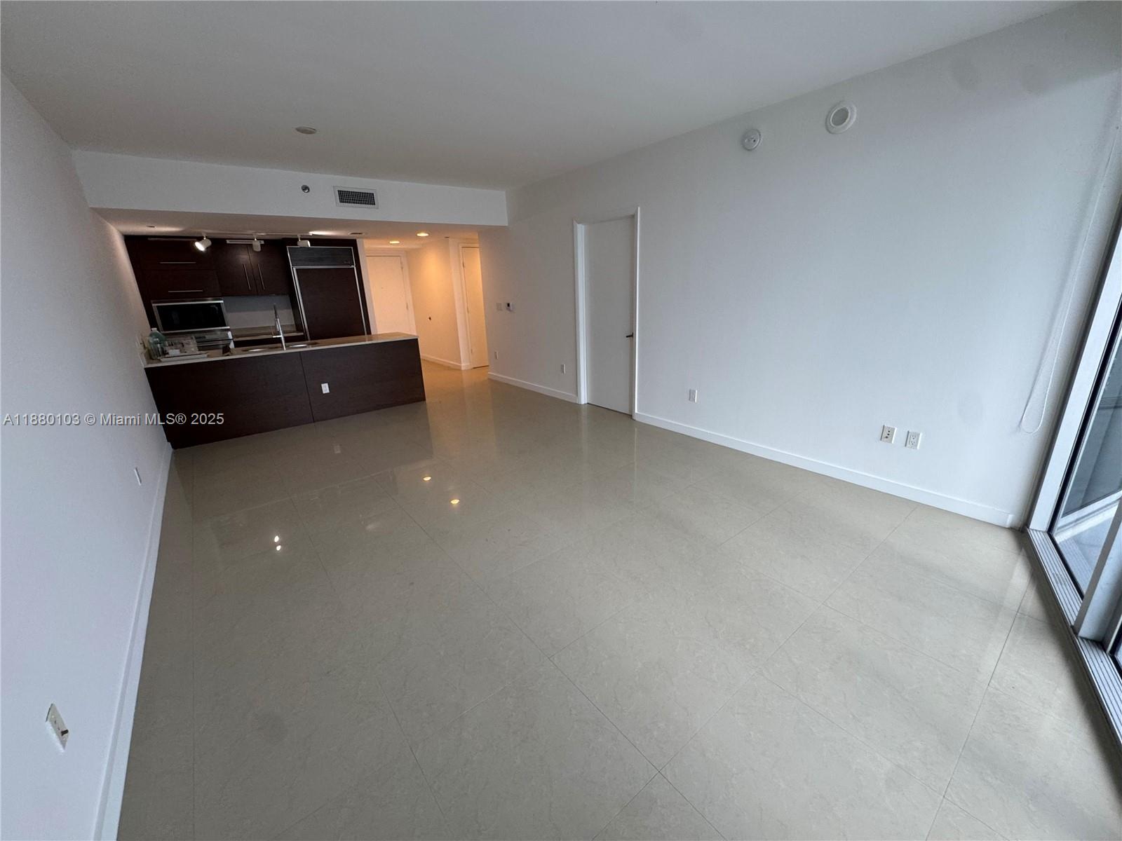475 Brickell Ave #4414, Miami FL 33131