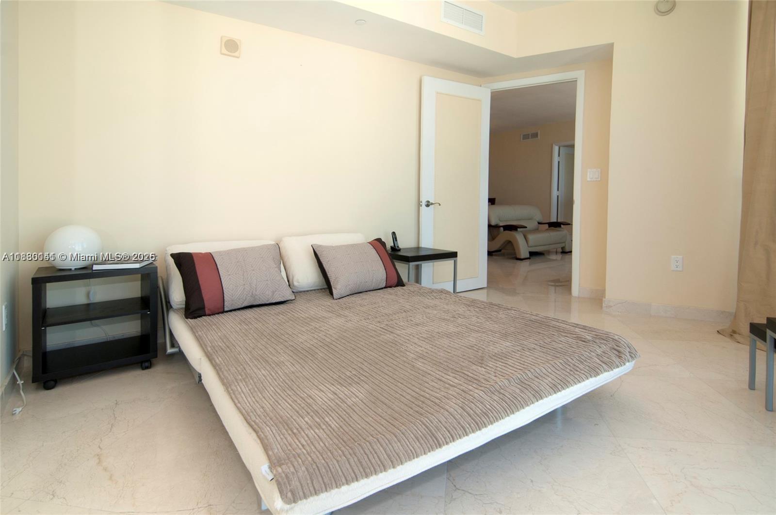 17201 Collins Ave #4002, Sunny Isles Beach FL 33160