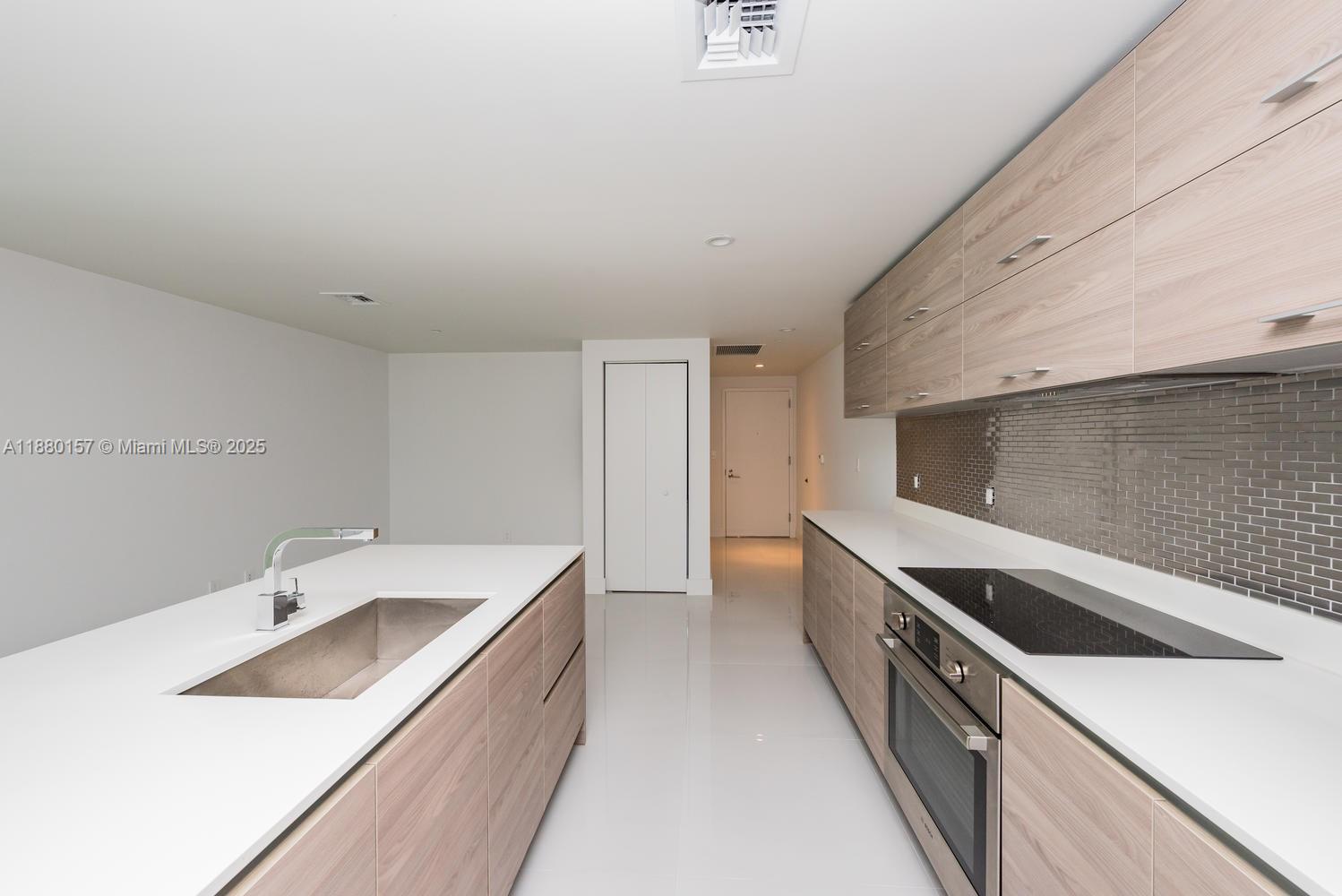 1300 S Miami #1810, Miami FL 33130