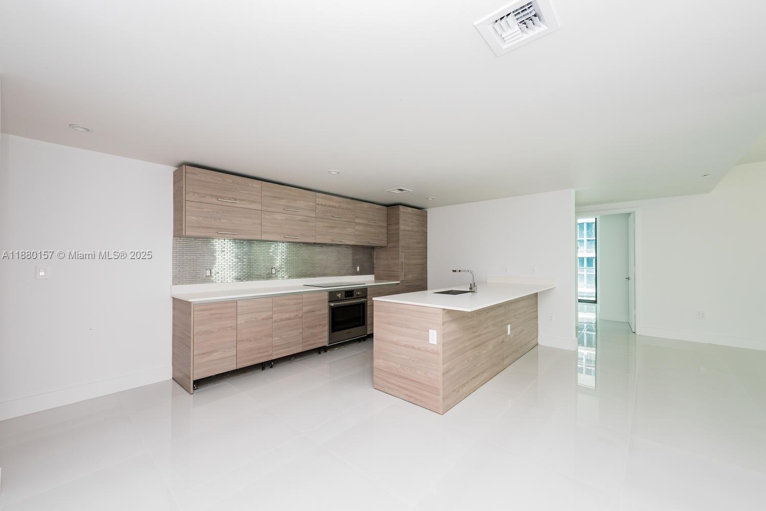 1300 S Miami #1810, Miami FL 33130