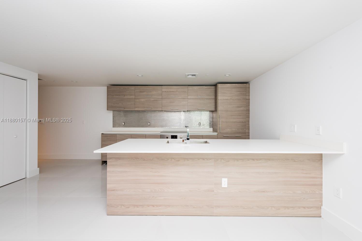 1300 S Miami #1810, Miami FL 33130