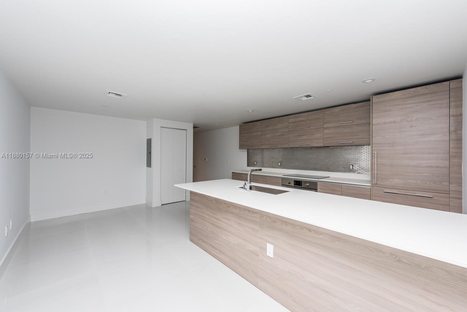 1300 S Miami #1810, Miami FL 33130