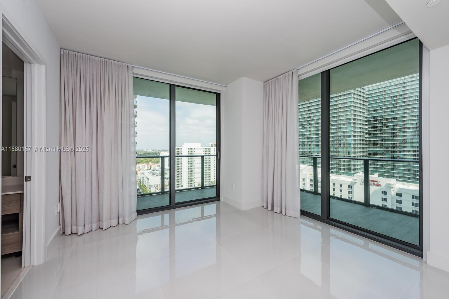 1300 S Miami #1810, Miami FL 33130