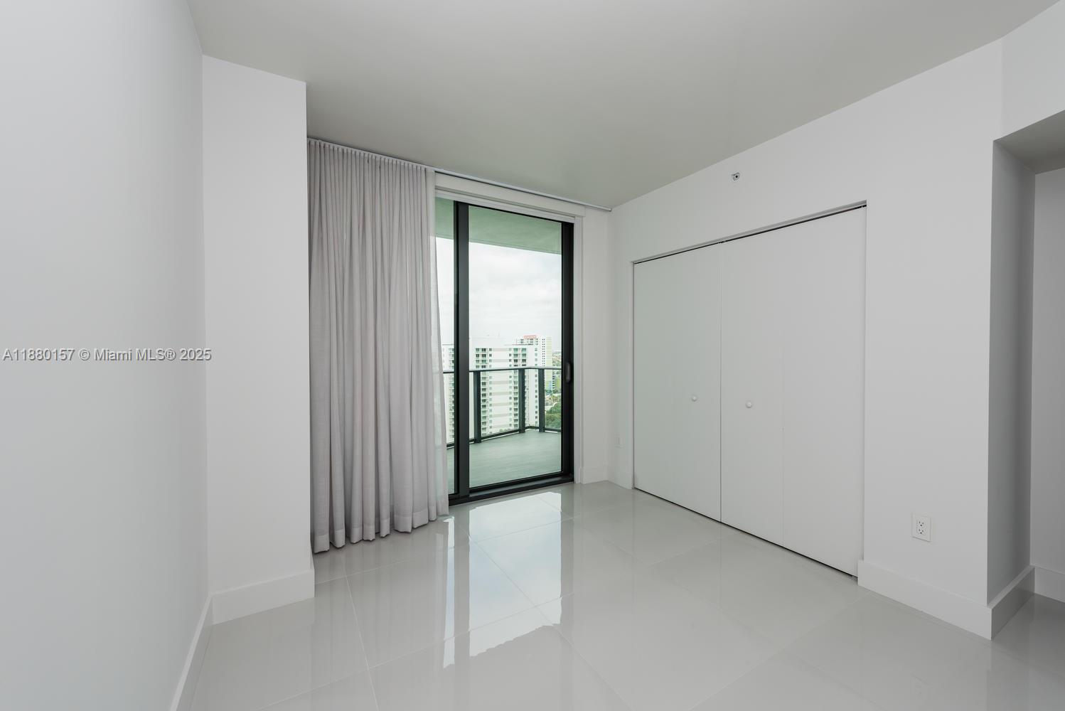 1300 S Miami #1810, Miami FL 33130